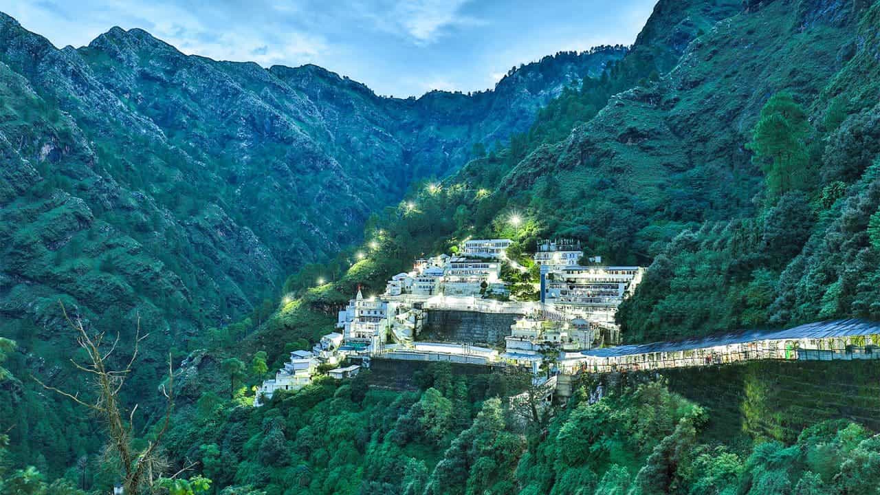 Vaishno Devi Tour from Mumbai: Beyond Travel—It’s a Spiritual Reset